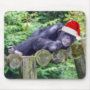 サンタ帽をかぶったクリスマスのチンパンジー マウスパッド