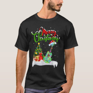 サンタ帽子のウクレレギター クリスマスツリーのライト Tシャツ