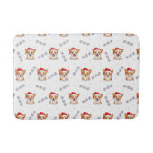 サンタ帽子のコーギスのクリスマスパターン バスマット (正面)