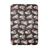 サンタ帽子のパグのクリスマスパターン バスマット (正面縦)