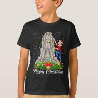 サンタ帽子をかぶったクライミングスポーツ好きのクリスマスマッチングデザイン Tシャツ