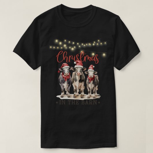 サンタ帽子をかぶった納屋の牛のクリスマス Tシャツ (デザイン正面)