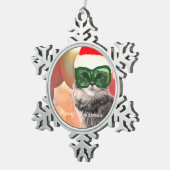 サンタ帽子をかぶった素敵なサンタ猫 スノーフレークピューターオーナメント (右)