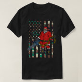 サンタ迷彩柄国旗のクリスマスマシンガン Tシャツ (デザイン正面)
