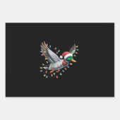 サンタ飛んでいるダッククリスマスライト狩りシーズン ラッピングペーパーシート (正面)