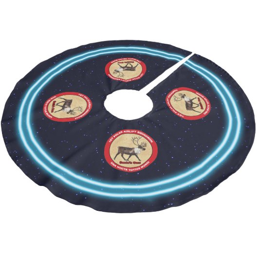 サンタ・オウン – 第1極空輸飛行隊 ブラッシュドポリエステルツリースカート (アングル)