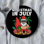 サンタ・サーファービーチクリスマスおもしろい7月の夏 缶バッジ (インサイチュ)