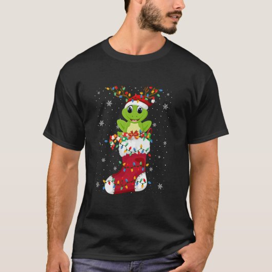 サンタ・ハットが靴下のカエルの動物クリスマスツリーのライト Tシャツ (正面)