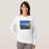サンタ・マリア・デッラ・サルーテ教会とグランド Tシャツ (正面フル)