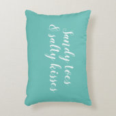 サンディのつま先と塩辛いキスアクセント枕 アクセントクッション (正面(垂直))