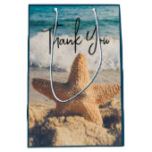 サンディのビーチ写真 ミディアムペーパーバッグ (正面)