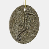 サンディはタツノオトシゴの写真を織りました セラミックオーナメント (右)