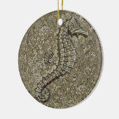 サンディはタツノオトシゴの写真を織りました セラミックオーナメント (左)