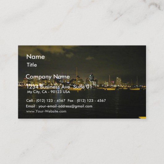 サンディエゴのスカイラインの建物水ヨットNightt 名刺 (正面)