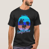 サンディエゴカリフォルニアレトロパームツリーズビーチサマー Tシャツ (正面)
