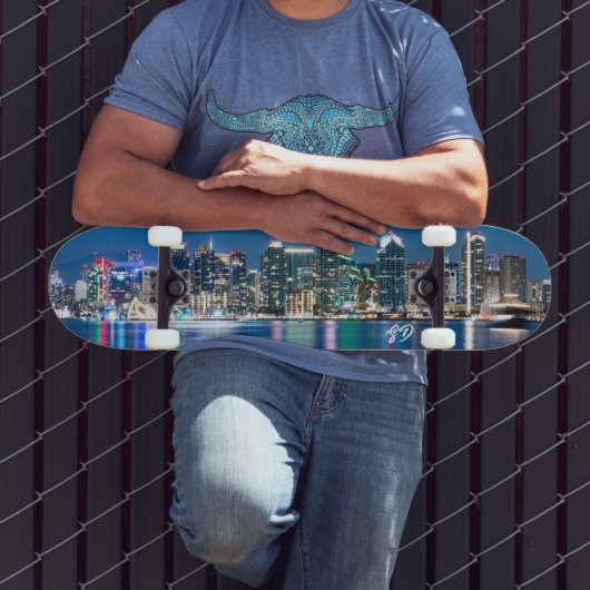 サンディエゴスカイラインモノグラムの スケートボード (室外3)