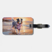 サンディオーストラリアシェパードドッグオンビーチサンセット ラゲッジタグ (裏面横)
