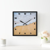 サンディビーチと泡立ちサーフ スクエア壁時計 (ホーム)