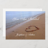 サンディビーチの赤い岩石のハート 招待状 (正面/裏面)