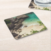 サンディビーチコーブアンドグリーンツリーズ、岩&海 スクエアペーパーコースター (アングル)
