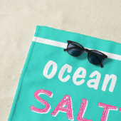 サンディビーチターコイズ海タイポグラフィ ビーチタオル (インサイチュ)