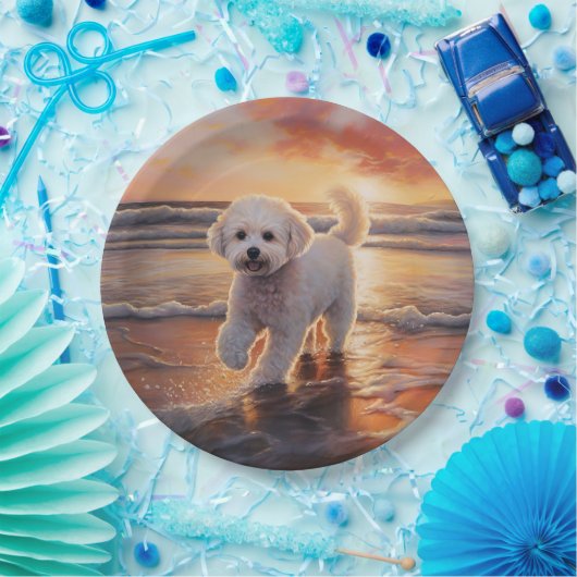 サンディポーズビコンフリースドッグオンビーチサンセット ペーパープレート (パーティー)