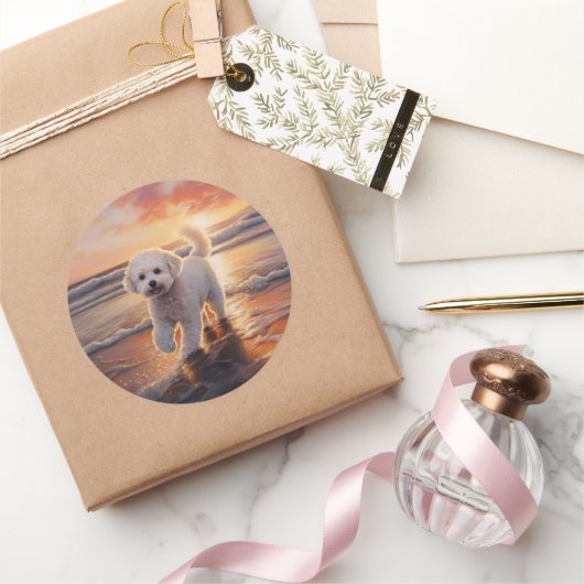 サンディポーズビコンフリースドッグオンビーチサンセット ラウンドシール (ギフト)