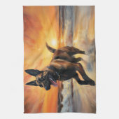 サンディポーズベルギーマリノワドグオンサンセットビーチ キッチンタオル (縦)