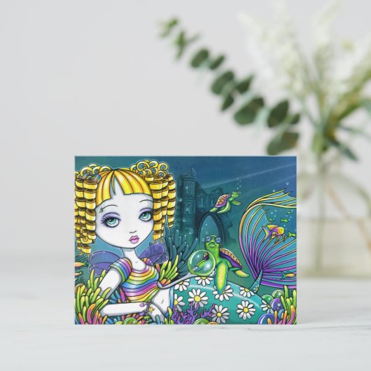 "サンディ"レインボーウミガメのマーメイドアートポストカード ポストカード (スタンド正面)