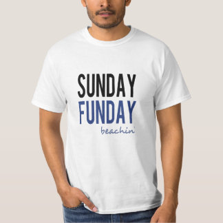 サンデーファンデービーチインユニセックスティー Tシャツ