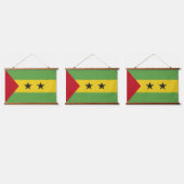 サントメ・プリンシペ国旗 吊り下げ型タペストリー (トリプル)