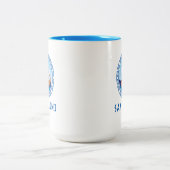 サントリーニ、ギリシャ ギリシャ船のデザイン ツートーンマグカップ (中央)