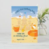 サンドキャッスルビーチおもしろい男の赤ちゃん誕生日パーティー サンキューカード (スタンド正面)