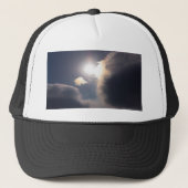 サンドッグ・レインボー・クラウド・バースト・アパレルとギフト キャップ (正面)