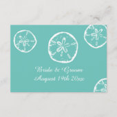 サンドドルシェルティール（緑がかった色）と白ビーチ結婚式 エンクロージャーカード (正面)