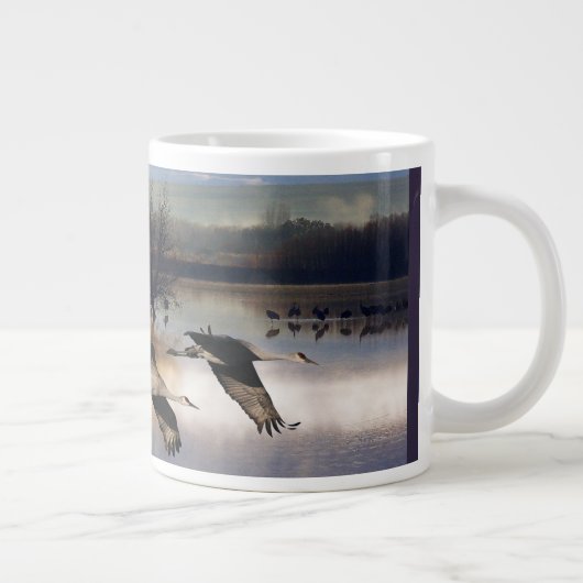 サンドヒルクレーン鳥飛んでいる野生動物ジャンボマグ ジャンボコーヒーマグカップ (右)