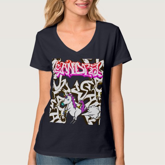 サンドラの落書き＋ユニコーンのオナラTシャツ Tシャツ (正面)