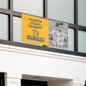 サンノゼ州 |卒業生がバナーに参加 横断幕 (ビルの外側)