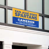 サンノゼ州 |大学院生が参加 横断幕 (ビルの外側)