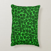 サンパトリックのシャムロック型ヒョウ柄 アクセントクッション (裏面(縦))