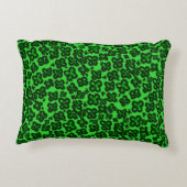 サンパトリックのシャムロック型ヒョウ柄 アクセントクッション (裏面)