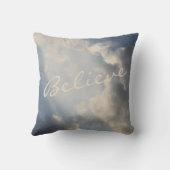 サンビーム白感動的雲信じ クッション (裏面)