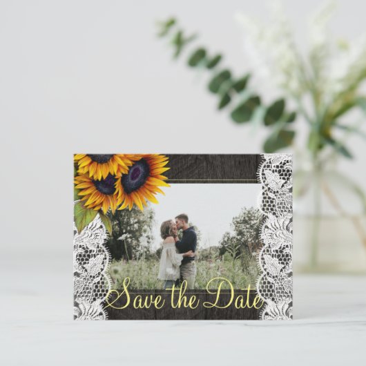 サンフラワーの素朴な納屋の木は日付結婚の 案内ポストカード (スタンド正面)