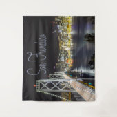 サンフランシスコのナイトスカイラインゴールデンゲートブリッジ。 タペストリー (正面)