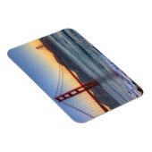 サンフランシスコのベイトレイルからゴールデンゲートブリッジ。 マグネット (右側)