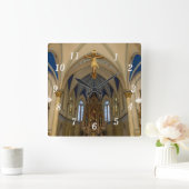 サンペテロ祭壇の壁時計を見上げて スクエア壁時計 (ホーム)