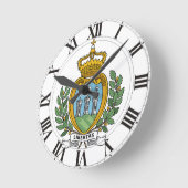 サンマリノの紋章付き外衣 ラウンド壁時計 (傾斜)