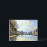 サンマルティン運河アルフレッド・シスレーのポスター ポストカード<br><div class="desc">パリの運河サンマルタンの眺め。アルフレッド・シスリー。可愛い春の風景を青い色調で。フルフロー川。河の土手に市がある。土手に木が生える。明るい雲走が空を横切る。パブリックドメインにおける有名な芸術作品の複製。</div>