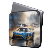 サンライジングとブルーレースカー ラップトップスリーブ (正面左)
