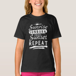 サンライズサンバーンサンセットリピート夏ビーチTシャツ Tシャツ
